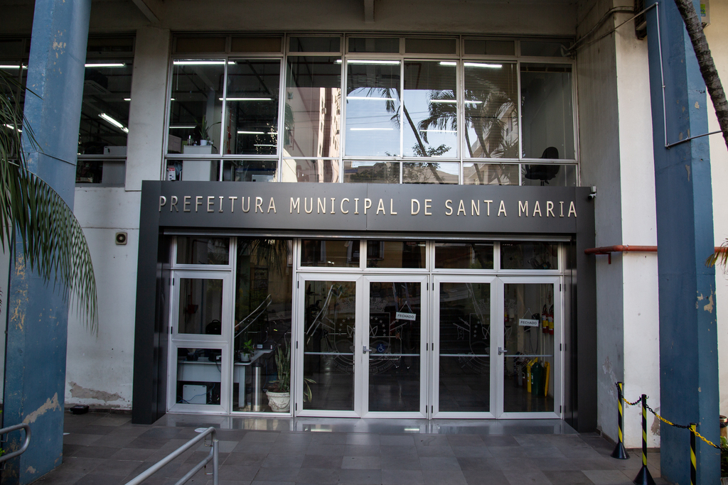 Serviços públicos municipais e estaduais terão alterações nesta segunda-feira por conta do ponto facultativo