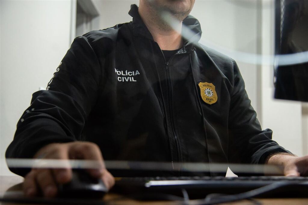 título imagem Polícia Civil publica edital de concurso público para mais de 700 vagas de escrivão e inspetor