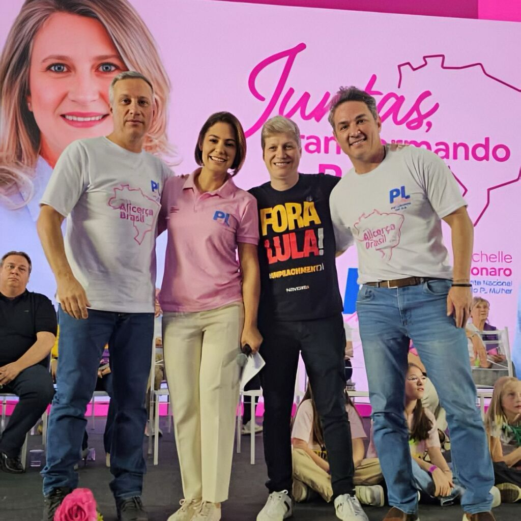 Ex-primeira-dama Michelle Bolsonaro foi a atração do encontro de mulheres do PL no Estado