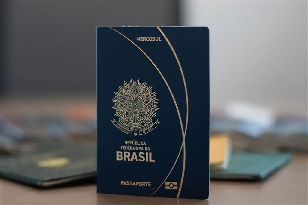 título imagem Polícia Federal pode suspender emissão de passaportes por falta de verba no fim deste ano