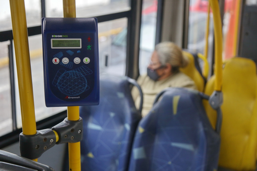 título imagem Bloqueio afeta recargas online de cartões do transporte coletivo em Santa Maria; confira alternativa