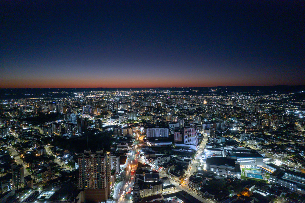 título imagem Modernização da iluminação pública de Santa Maria atinge 90% de conclusão e deve rumar para interior do município