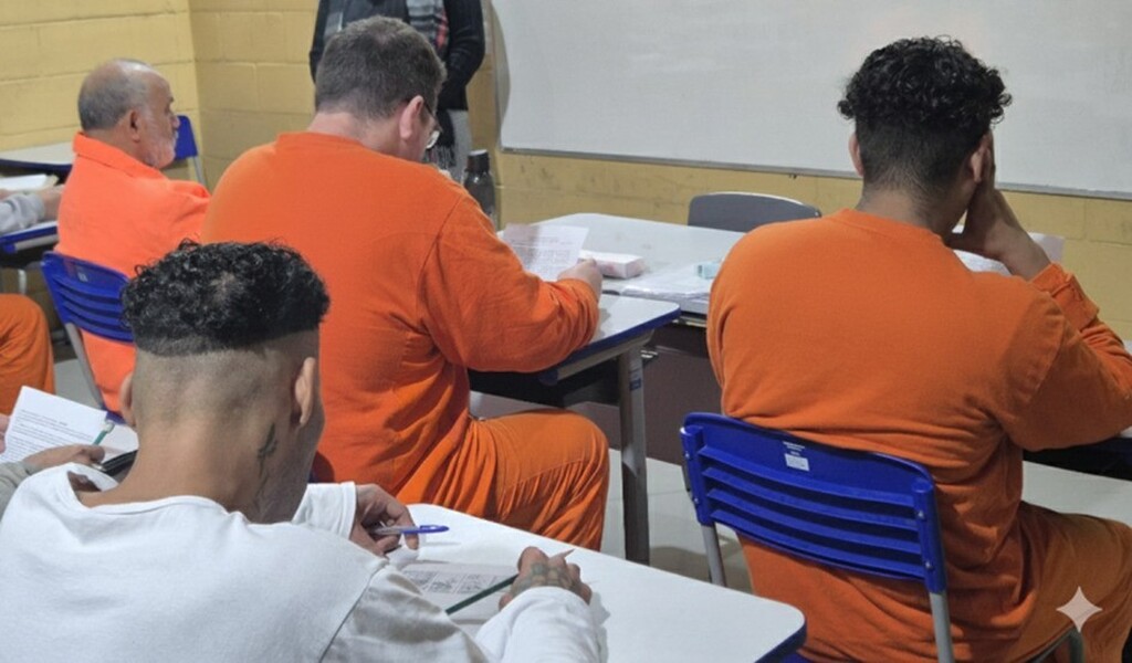 Com aumento de inscritos superior a 100%, mais de 9 mil pessoas privadas de liberdade farão o Enem no RS em 2025