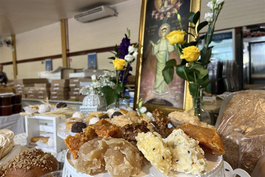 Feira do Doce da Medianeira adoça a fé e o paladar dos santa-marienses