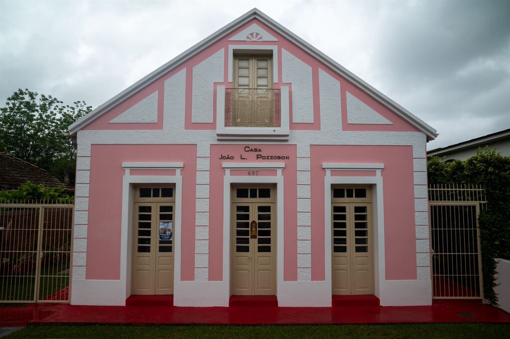 título imagem Fé e história se encontram em exposição sobre Venerável Diácono João Luiz Pozzobon na Basílica da Medianeira