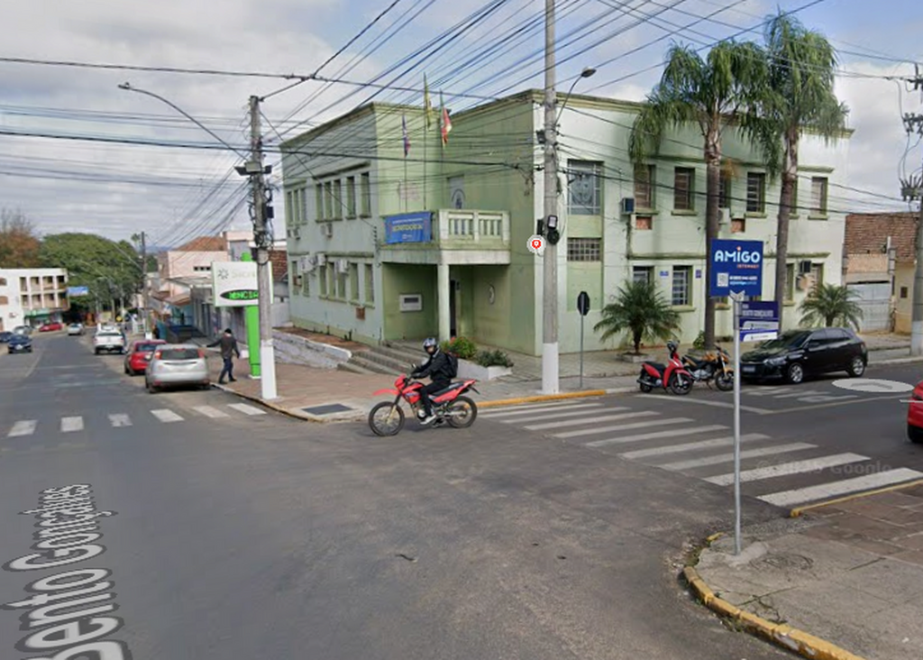 título imagem Prefeitura de Cacequi suspende atendimento ao público por 15 dias devido à crise financeira