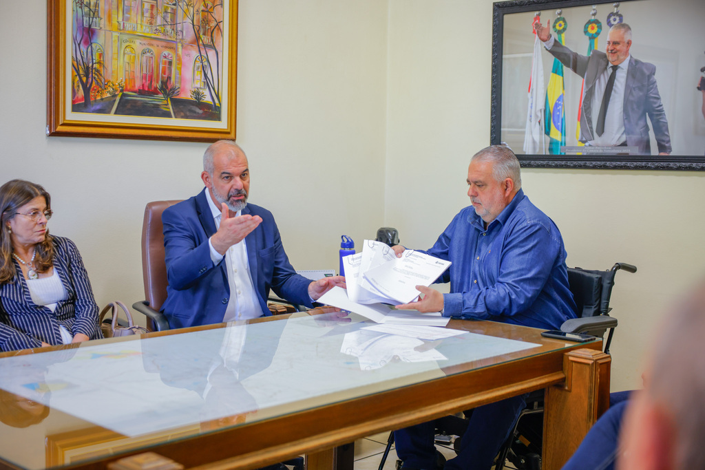 título imagem Presidente da Câmara diz que projeto da Reforma da Previdência tramitará “sem atropelos” e indica audiência pública ainda em 2025