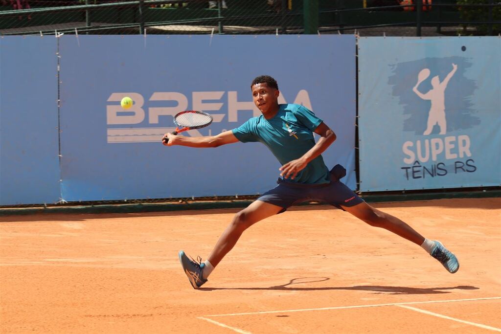 título imagem Copa ATC de Tênis reuniu mais de 170 tenistas em três dias de competição