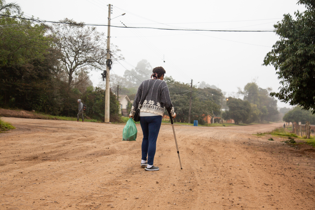 “A sensação é de esquecimento”: quatro meses após virar bairro, moradores do Passo das Tropas seguem à espera de melhorias