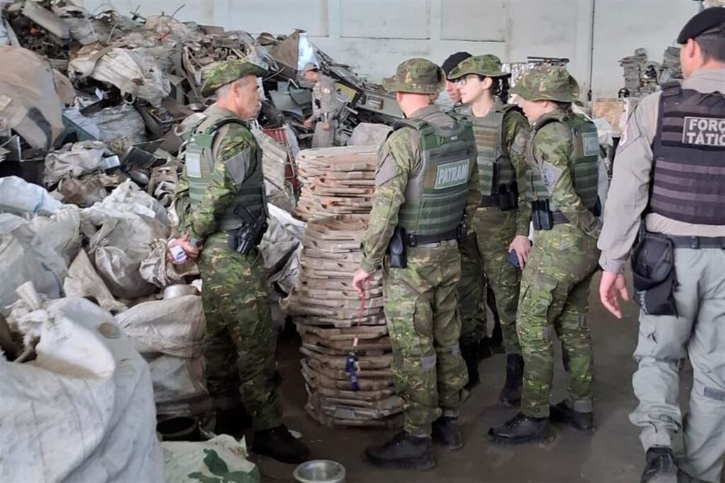 título imagem Operação integrada apreende peças de alumínio e mais de 300 quilos de fios de cobre em Santa Maria