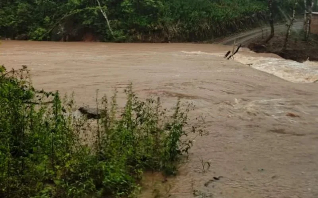 título imagem Ciclone extratropical deixa estragos em várias regiões do Estado, com rajadas que ultrapassaram 100 km/h