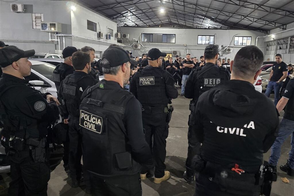 Grupo ligado ao tráfico é alvo de operação por ameaças a autoridades do Estado