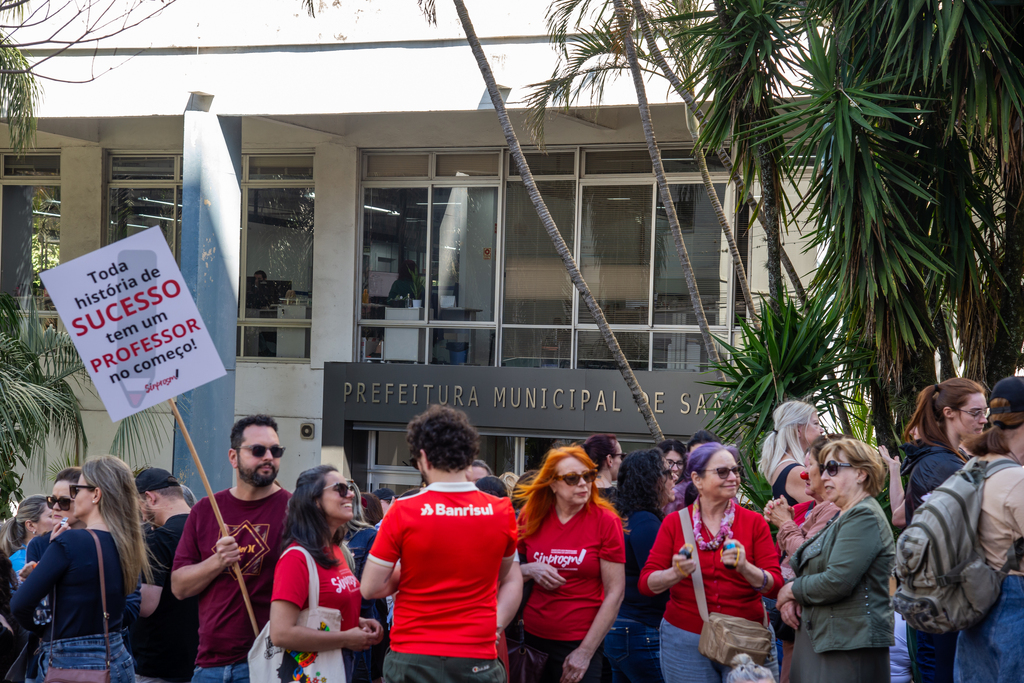 título imagem Por solicitação do Sinprosm, prefeito Decimo se reúne nesta terça-feira com professores para tratar da Reforma da Previdência