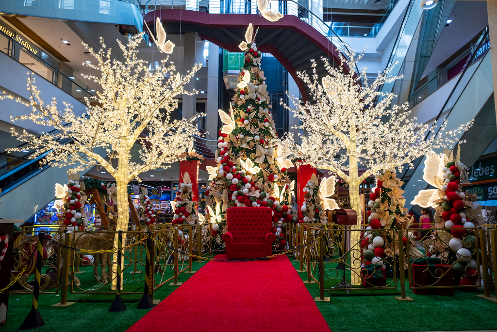 título imagem Shoppings de Santa Maria entram no clima do Natal com decorações especiais e programação com o bom velhinho