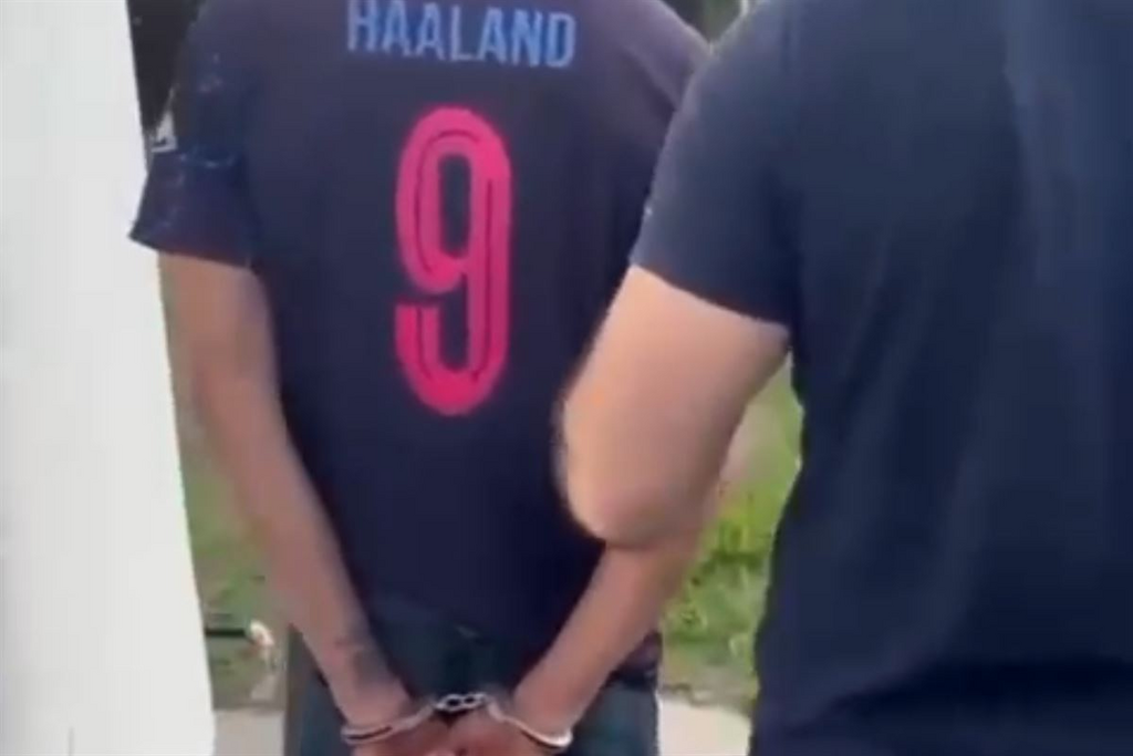 título imagem Homem é detido por participação em incêndio comandado de dentro do presídio