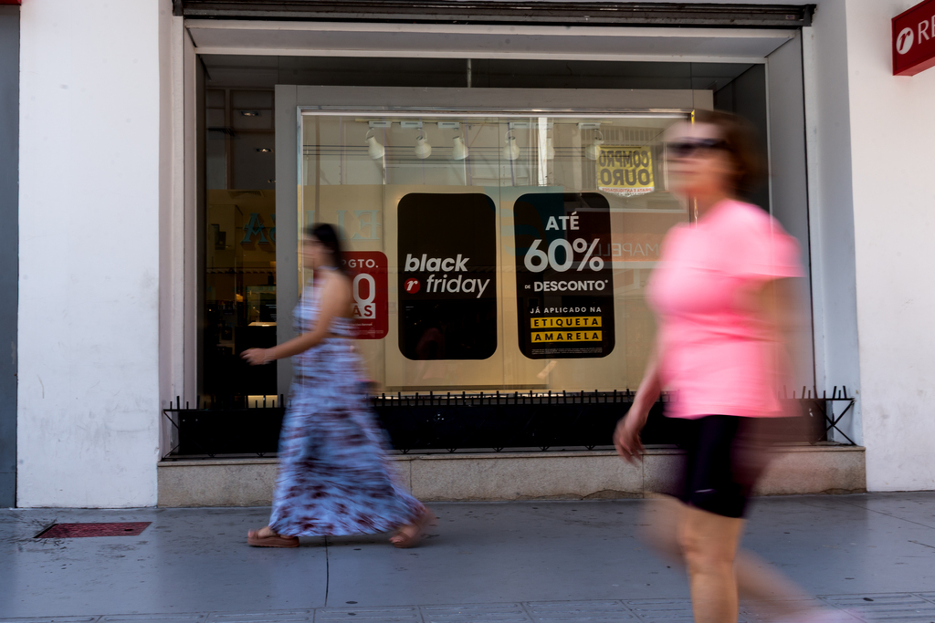 Foto: Vinicius Becker (Diário) - A temporada de promoções e apelo de vendas é acompanhada por armadilhas de golpistas e fraudadores, o que exige atenção dos consumidores.