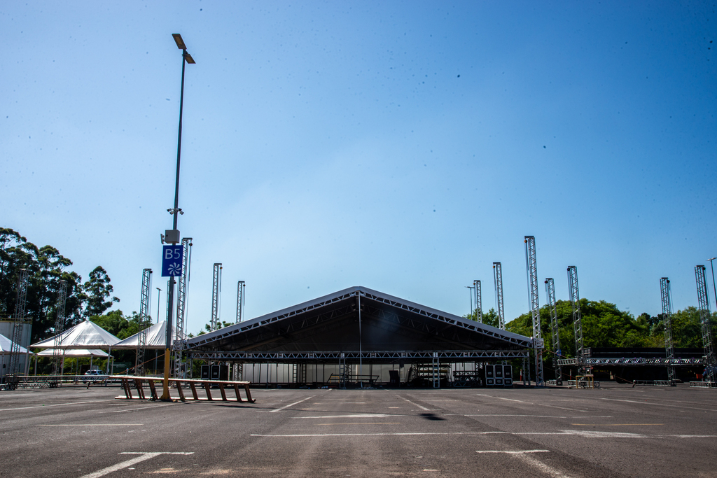 título imagem Noite de shows no Praça Nova terá calor de 31°C; confira a previsão