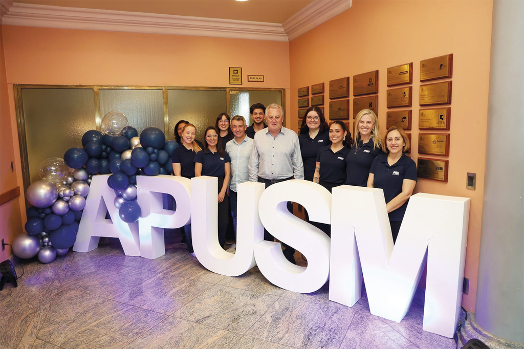  APUSM celebra 58 anos com solidariedade e doa 236 kg de alimentos ao Abrigo Espírita Oscar José Pithan