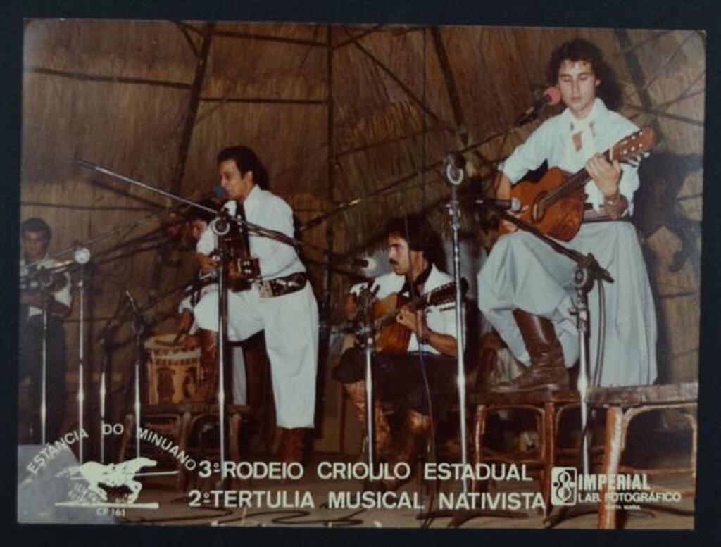 Foto: Arquivo Histórico Municipal de Santa Maria - Ao longo de 45 anos, a Tertúlia Musical Nativista revelou grandes nomes da cultura gaúcha.