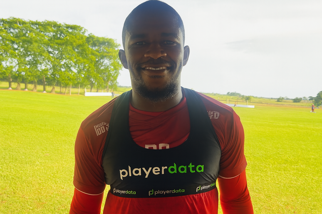 Experiência após surgir no Grêmio, convite de Vitor Júnior e “muito feliz”: Yuri Mamute fala pela primeira vez como jogador do Inter-SM