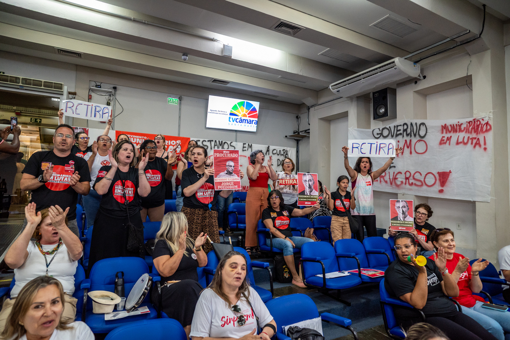 Câmara de Santa Maria adota senhas e restringe manifestações no Plenário para votar projeto sobre o 13º nesta terça