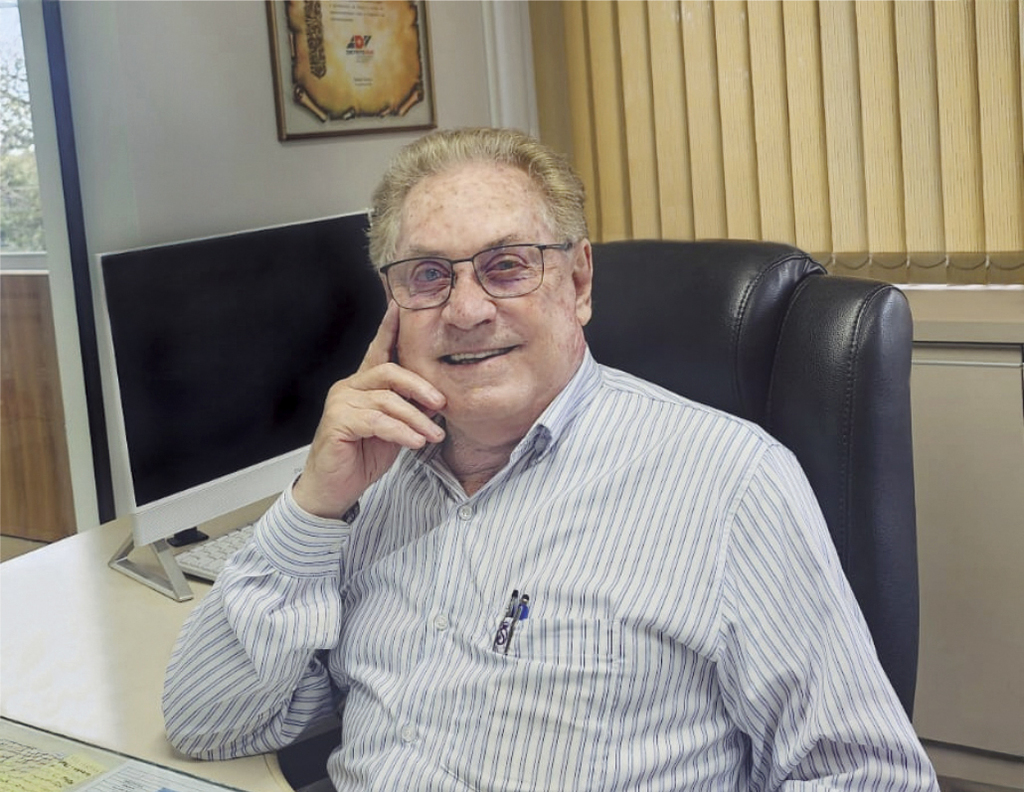 Foto: Divulgação - Autor do livro