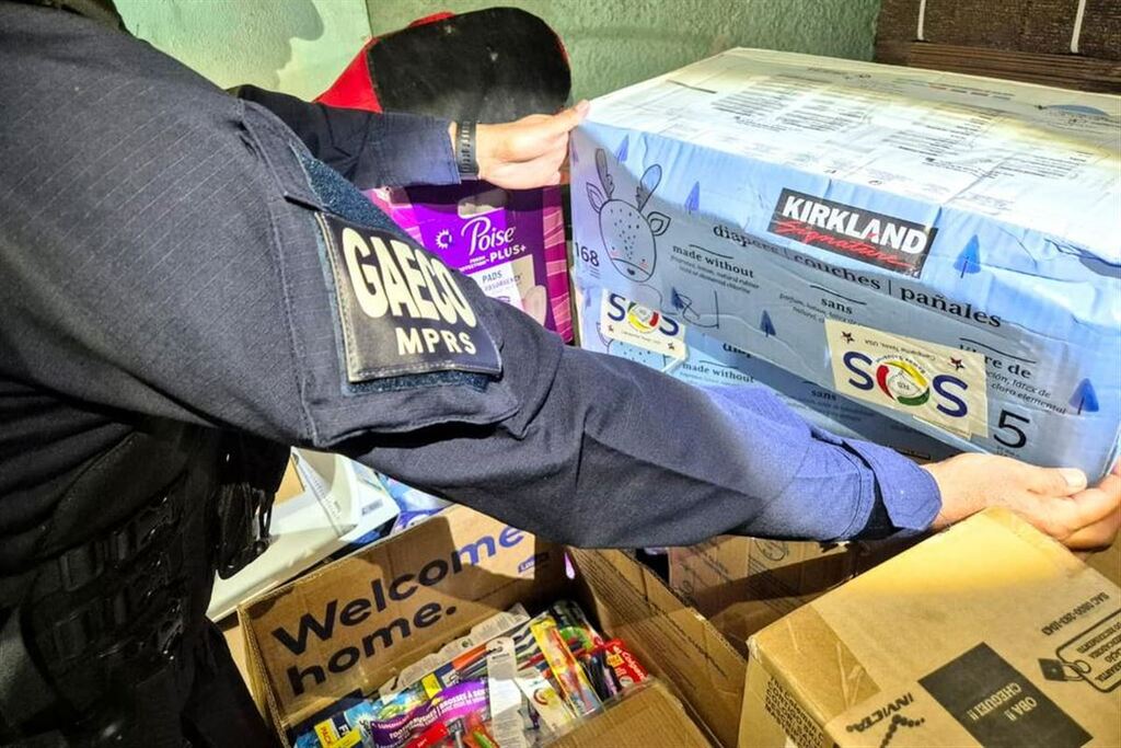 MP investiga venda ilegal de roupas de marca enviadas dos Estados Unidos às vítimas das enchentes no RS