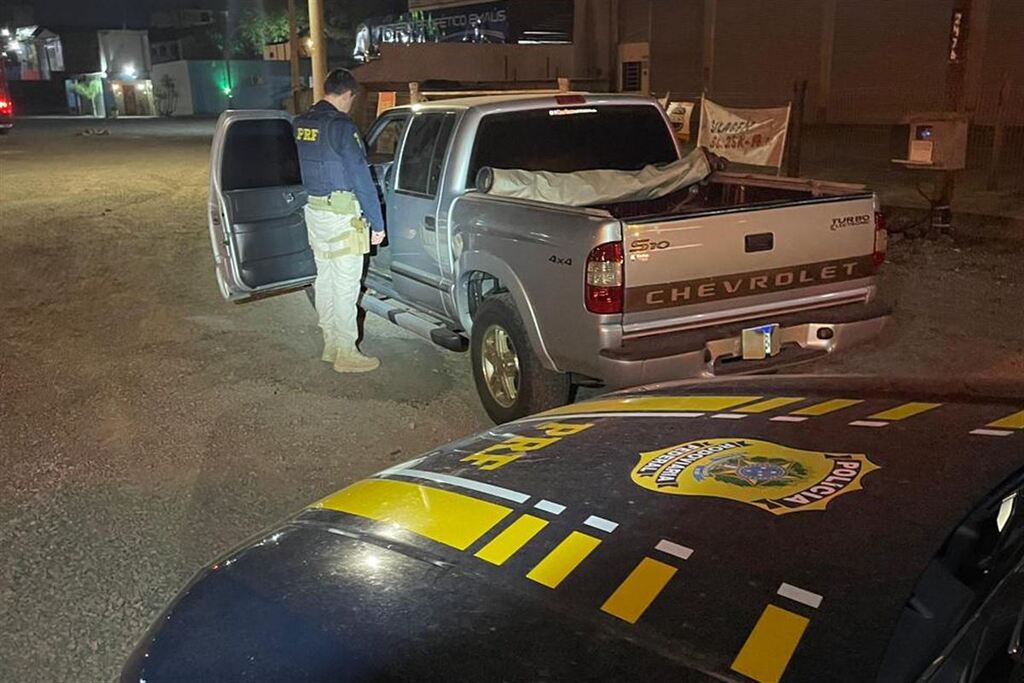 Caminhonete é recuperada pela PRF após golpe do falso depósito em Santa Maria