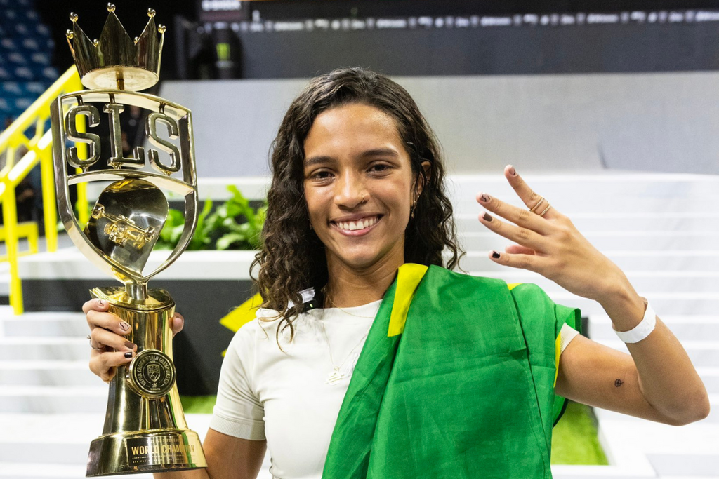 Rayssa Leal é tetracampeã da SLS, principal liga mundial de skate street