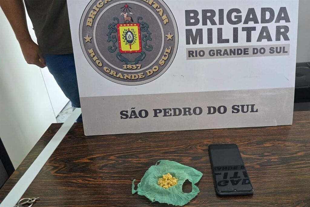 Homem é preso com droga após furtar celular dentro de hospital