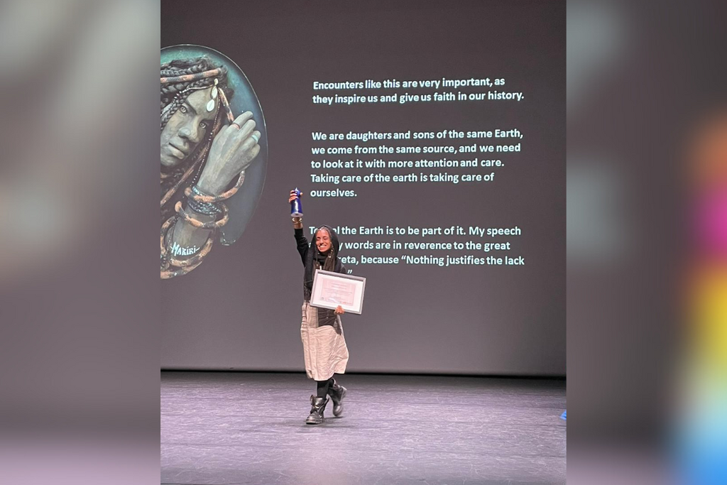 Artista santa-mariense Mariri Tavares é premiada pela ONU na Suíça