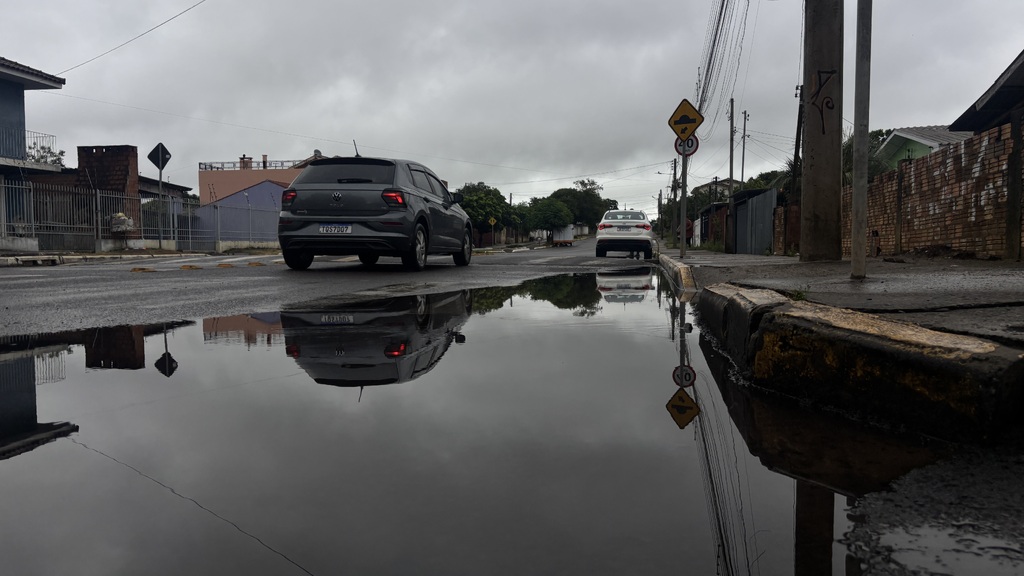 Chuva causa alagamentos em Santa Maria; cidade da região registra 100 mm em 12 horas