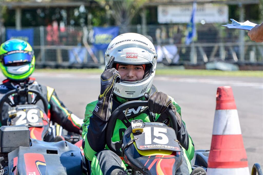 Piloto santa-mariense participa de prova no Kartódromo Beto Carrero-SC neste sábado