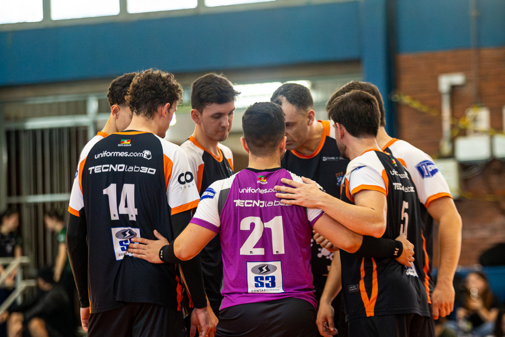 UFSM começa a decidir título estadual de vôlei nesta sexta-feira em Santa Maria