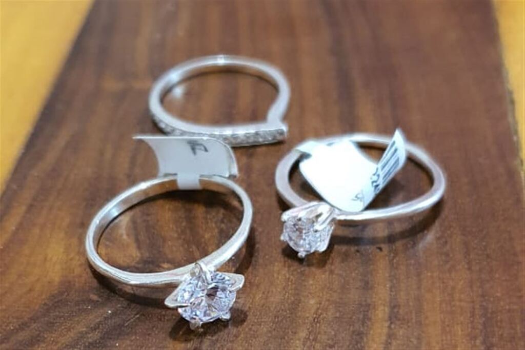 título imagem Joalheria é assaltada no centro de cidade da região