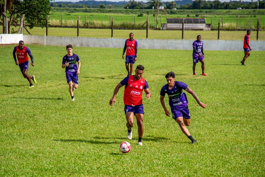 Inter-SM joga o primeiro amistoso da pré-temporada neste domingo