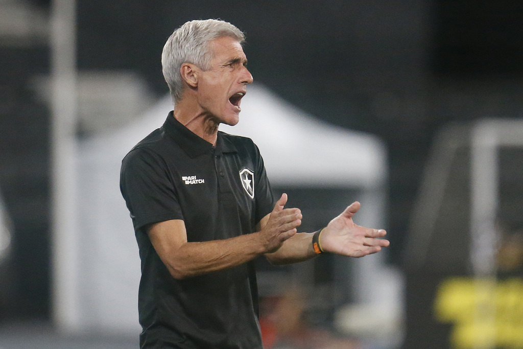 Foto: Vítor Silva/Botafogo - No Brasil, Castro comandou o Botafogo em 2022 e 2023