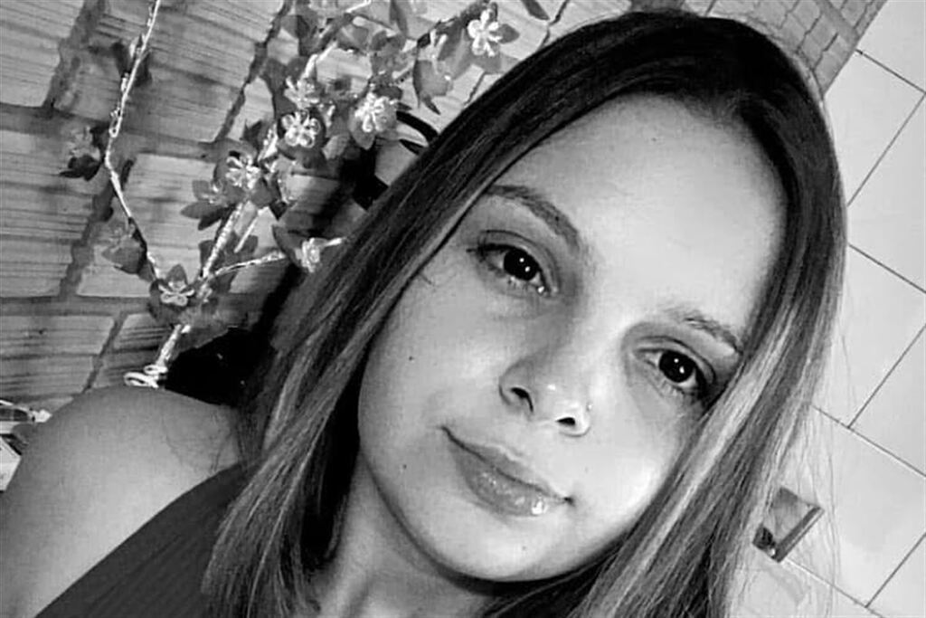 título imagem Jovem morta a tiros em Cruz Alta será velada nesta segunda-feira