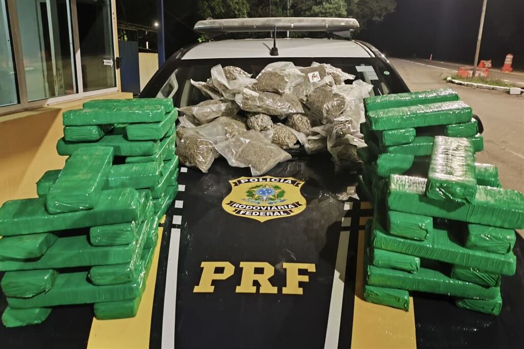 título imagem Colombiano é preso com quase 60 quilos de drogas após abordagem da PRF em Santa Maria