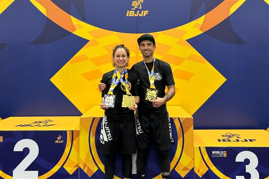 Foto: Arquivo pessoal - Diosana e Daniel subiram no lugar mais alto do pódio em Las Vegas, nos Estados Unidos