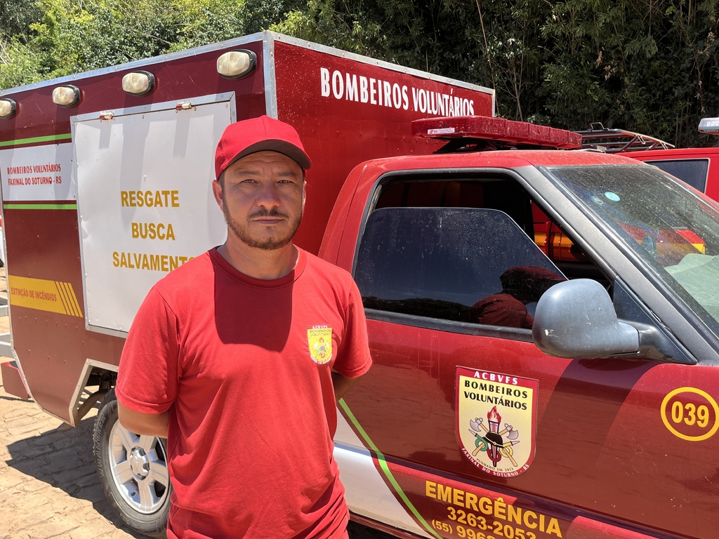 Bombeiro voluntário relata trabalho exaustivo nas buscas por desaparecidos no Rio Jacuí