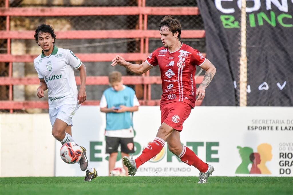 Foto: Renata Medina (Inter-SM) - Equipe do volante Julio Simas empatou no tempo normal e perdeu nos pênaltis