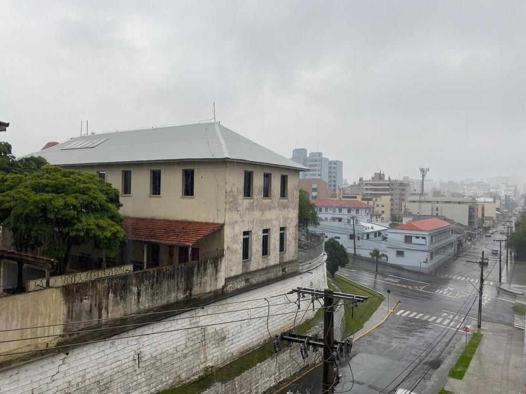 Verão estreia com instabilidade e pancadas de chuva em Santa Maria e região