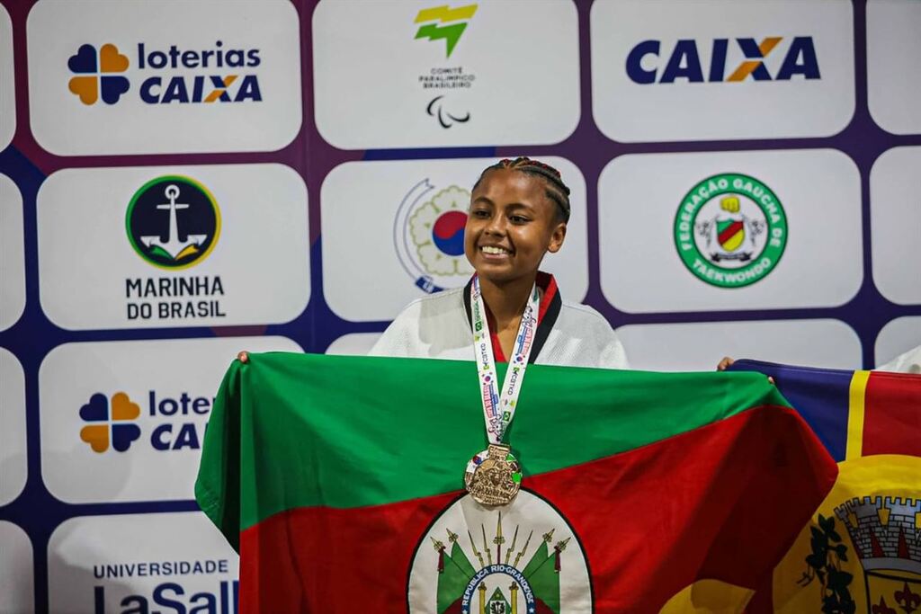 Foto:  Diego Greinier - Medley Sophia Menezes Ribeiro, 13 anos, conquistou resultados ao longo da temporada que a colocaram entre as 10 melhores do taekwondo brasileiro na modalidade poomsae