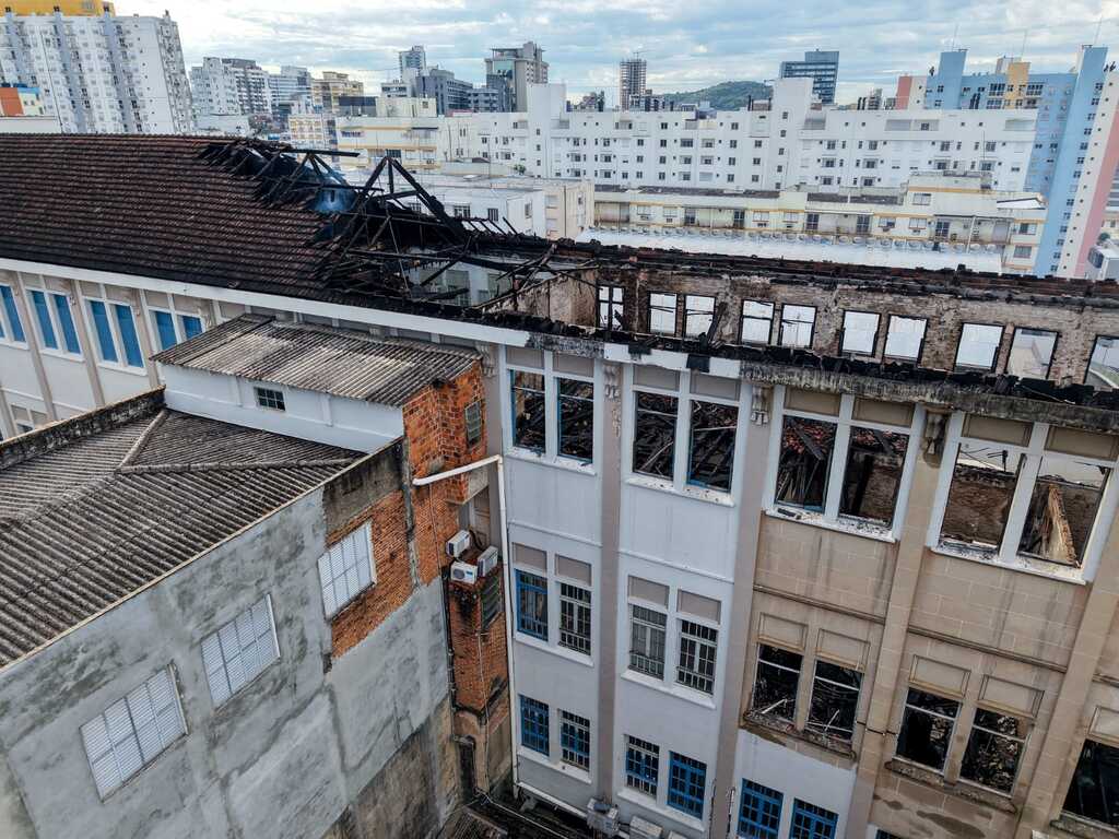 “Necessária, mas não imprescindível”, afirma comandante dos bombeiros sobre autoescada para combate a incêndios