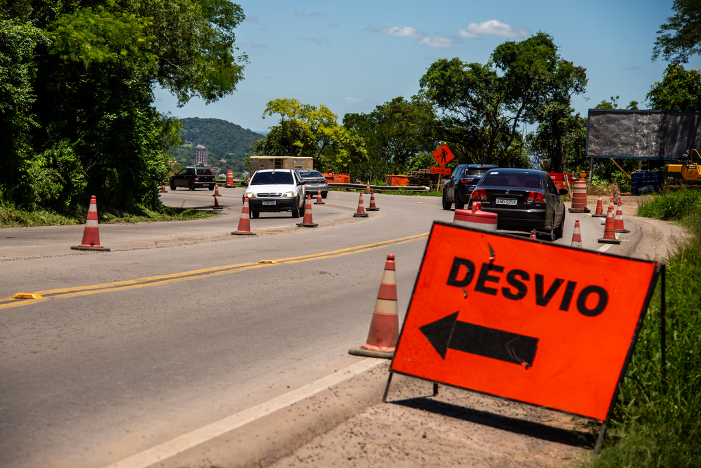 Obras na BR-158: sistema de “Pare e Siga” deve retornar nesta terça-feira
