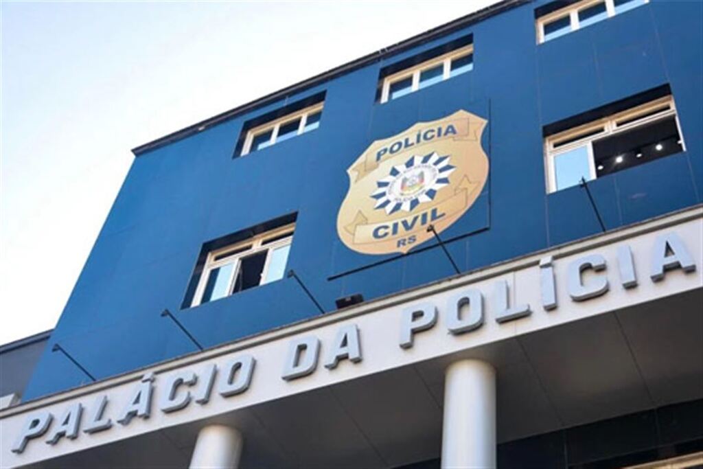 Arma é furtada de policial civil dentro do Palácio da Polícia, em Porto Alegre