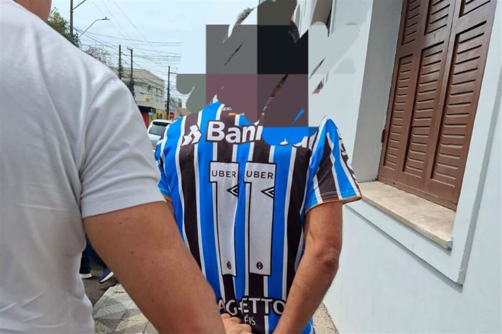 Homem é preso após descumprir medidas protetivas e ameaçar ex-namorada