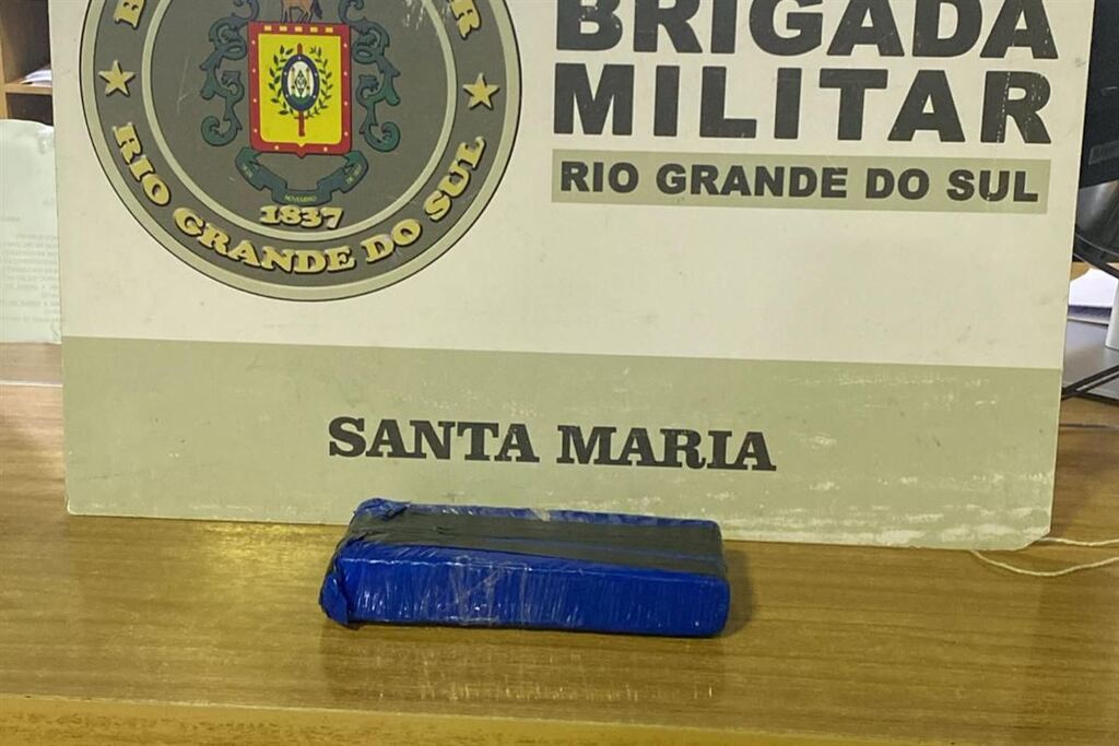 Jovem é preso por tráfico de drogas em Santa Maria