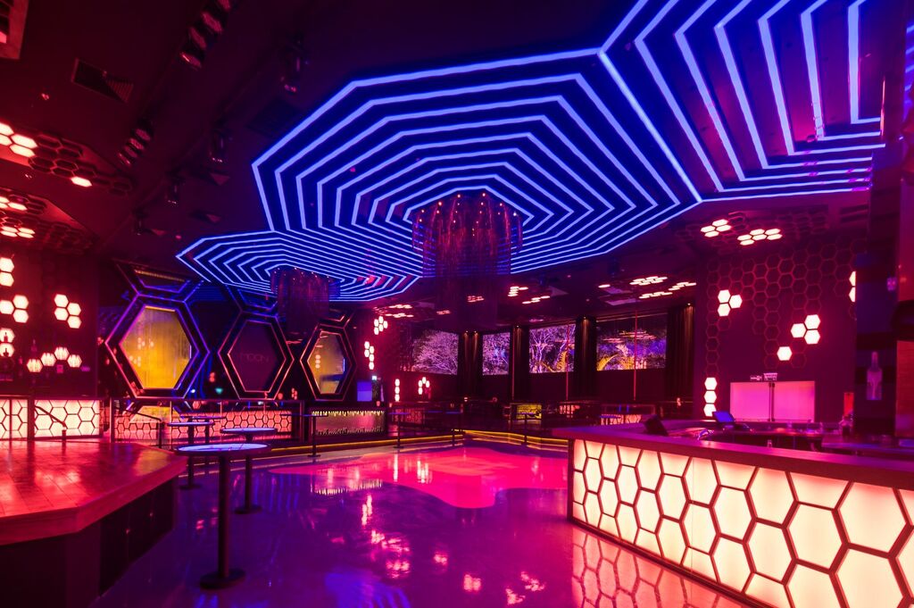 Moon Nightlife: uma década de luz, som e experiência